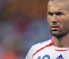 在线体育博彩-体育纪元的交织，当阿扎伦卡、哈登与巴黎的激战共铸历史之夜，阿扎伦卡、哈登与巴黎激战共铸历史之夜